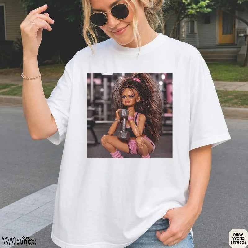 Fitness Doll Face Emoji T-shirt: Satirical and Humorous Fitness Doll Pattern T-shirt Summer Edition, Casual Men's T-shirt