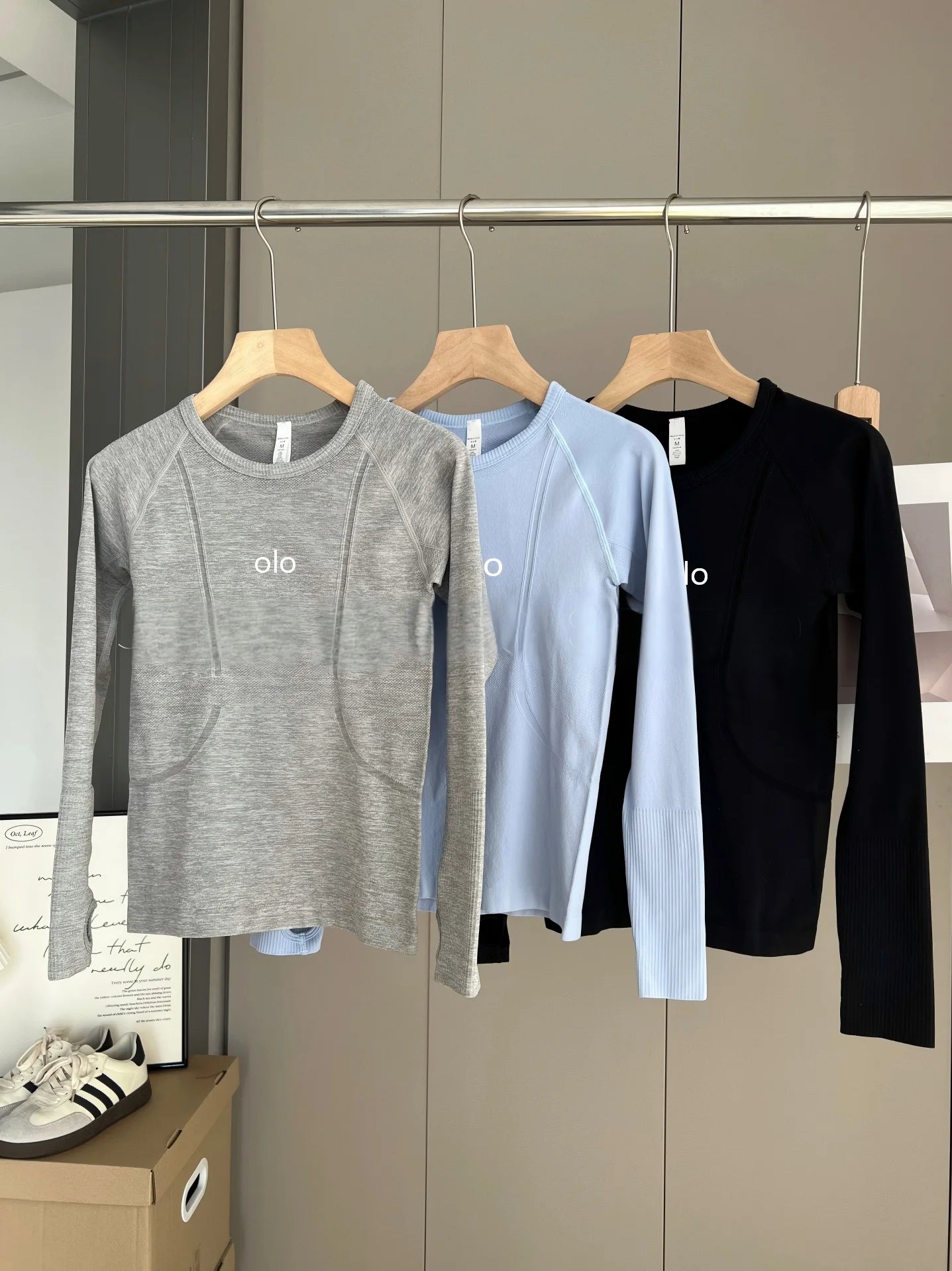 Fitness top yoga suit, women's tight fitting long sleeved slim fit outerwear for training, running, breathable sports t-shirt